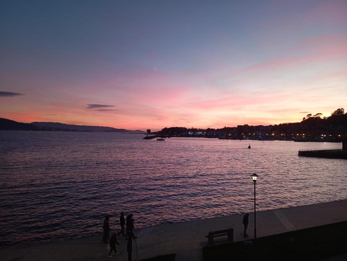 Pura Playa - Cangas Do Morrazo - Primera Linea De Playa - Rias Baixas - Galicia Buitenkant foto